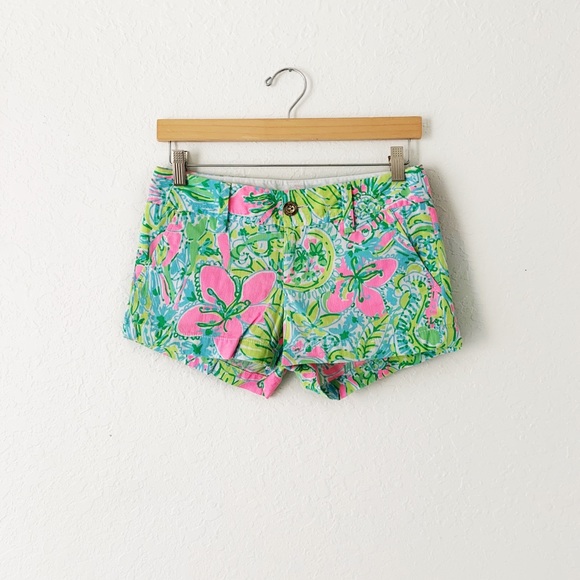 Lilly Pulitzer Pants - Lilly Pulitzer Walsh Shorts Coconut Jungle 00